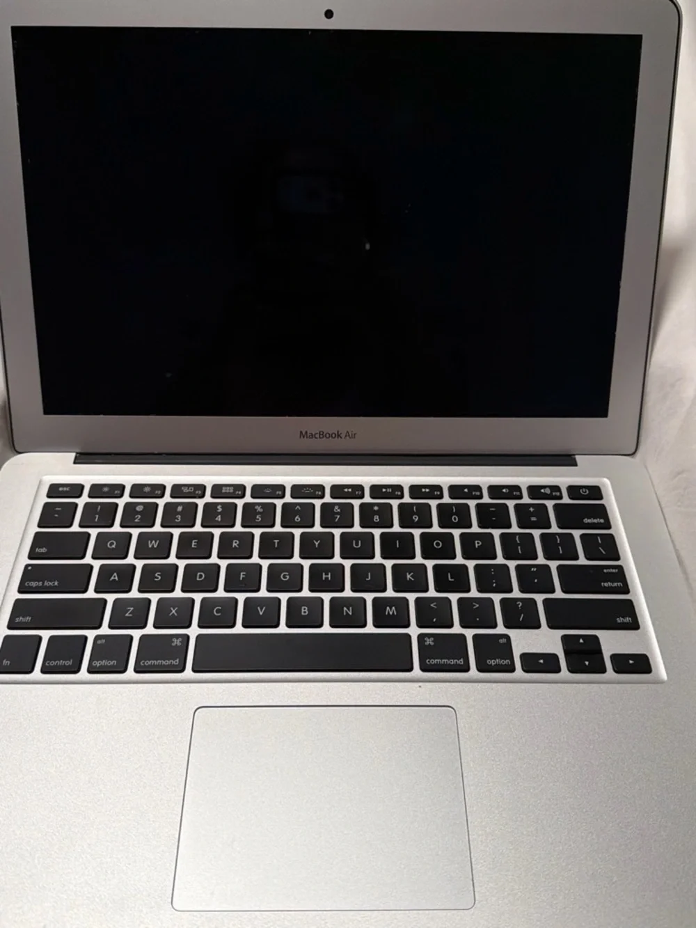 Apple MacBook Air Aluminum Silver 13-inch Laptop